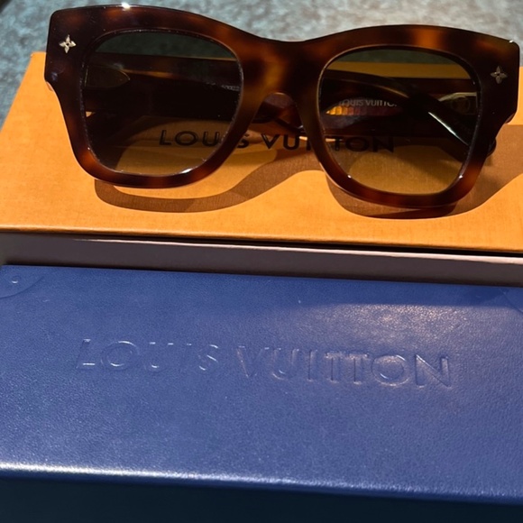 Louis Vuitton Accessories - Louis Vuitton Sunglasses